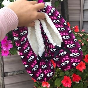 sleepy panda slippers